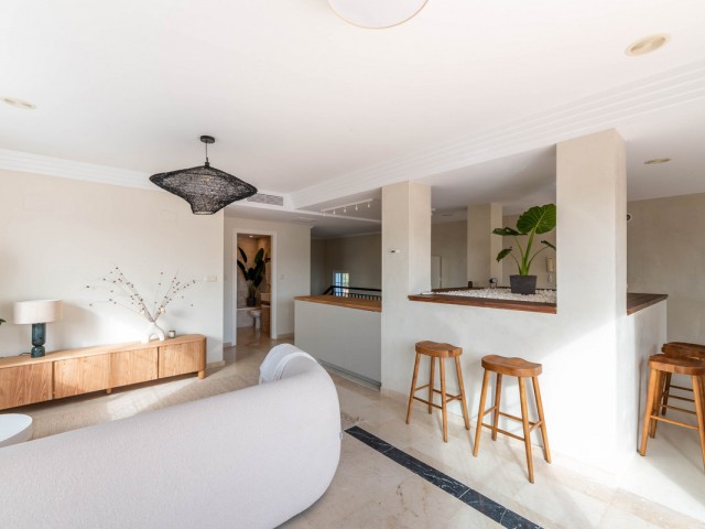 Apartment, Rio Real, R5108128