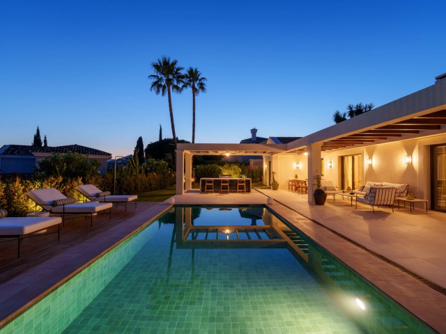 4 Schlafzimmer Villa in Nueva Andalucía