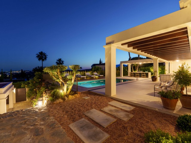 4 Schlafzimmer Villa in Nueva Andalucía