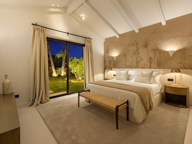 4 Schlafzimmer Villa in Nueva Andalucía