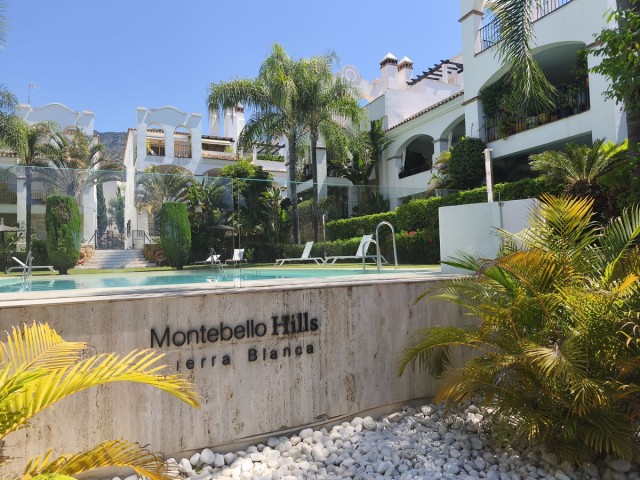 Apartamento con 3 Dormitorios  en Marbella