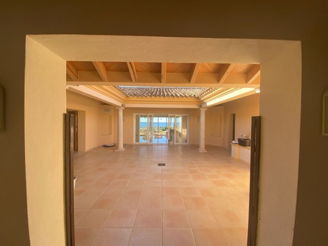 7 Sovrums Villa i Elviria