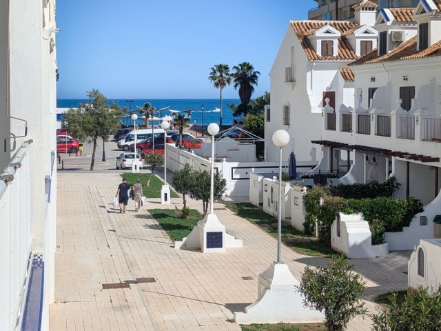 Apartamento con 3 Dormitorios  en Fuengirola