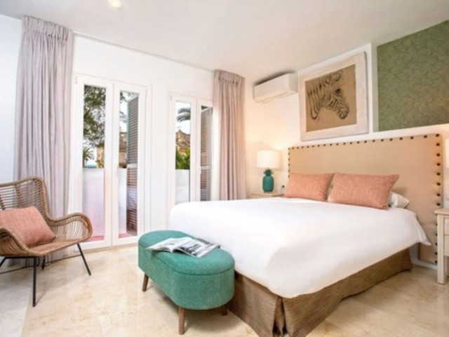 Maison mitoyenne avec 2 Chambres  à Estepona