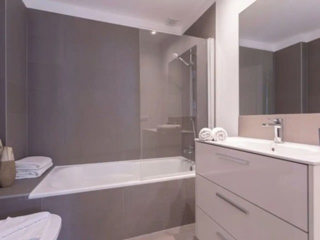 Maison mitoyenne avec 2 Chambres  à Estepona
