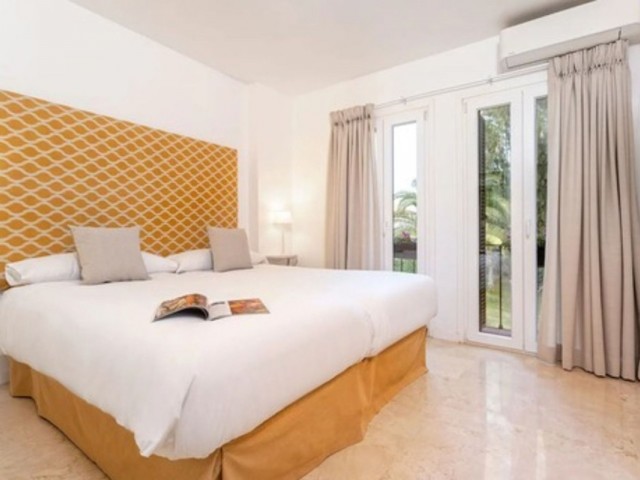 Maison mitoyenne avec 2 Chambres  à Estepona