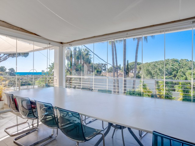 8 Sovrums Villa i Elviria