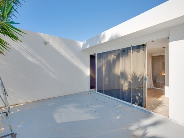 8 Sovrums Villa i Elviria