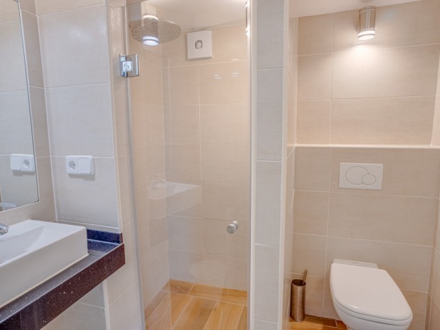 8 Sovrums Villa i Elviria