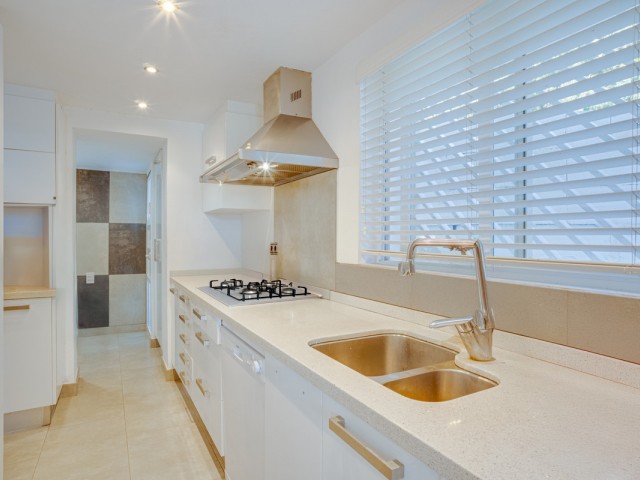 8 Sovrums Villa i Elviria