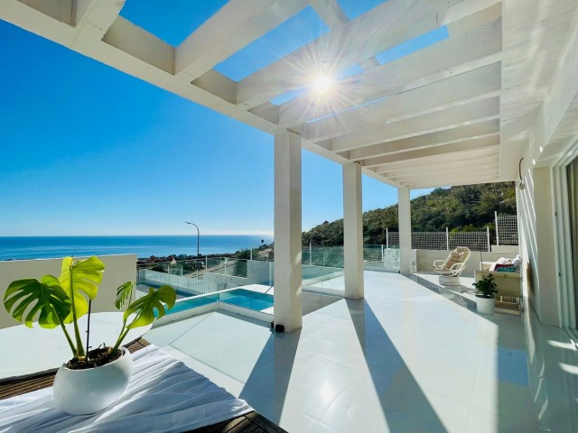 4 Bedrooms Villa in Benalmadena