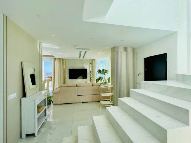 4 Bedrooms Villa in Benalmadena