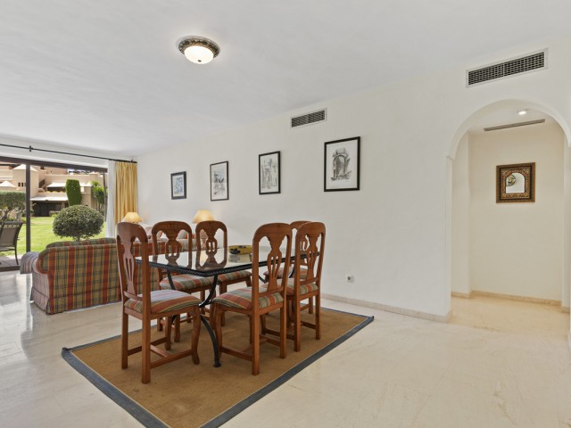 Appartement avec 2 Chambres  à Estepona