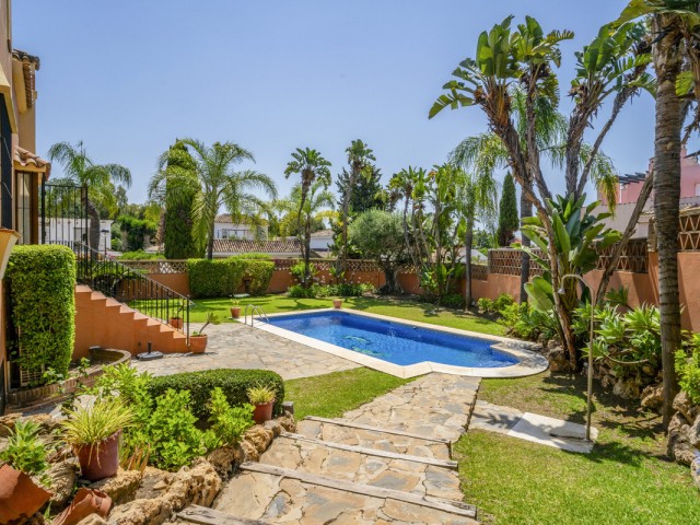 6 Slaapkamer Villa in Guadalmina Alta