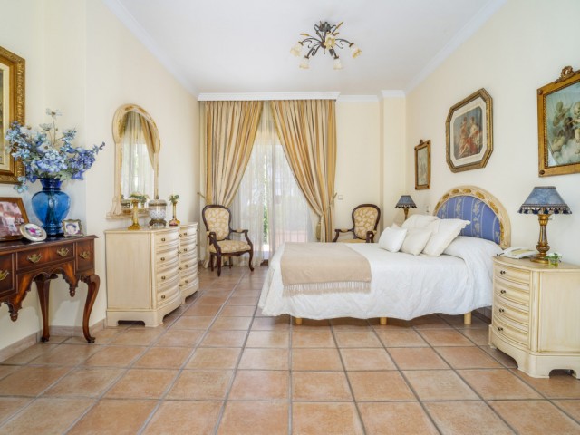 6 Slaapkamer Villa in Guadalmina Alta