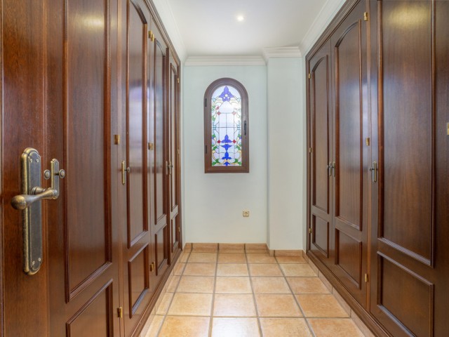 6 Slaapkamer Villa in Guadalmina Alta