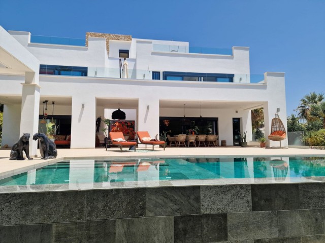 5 Soveroms Villa i Marbella