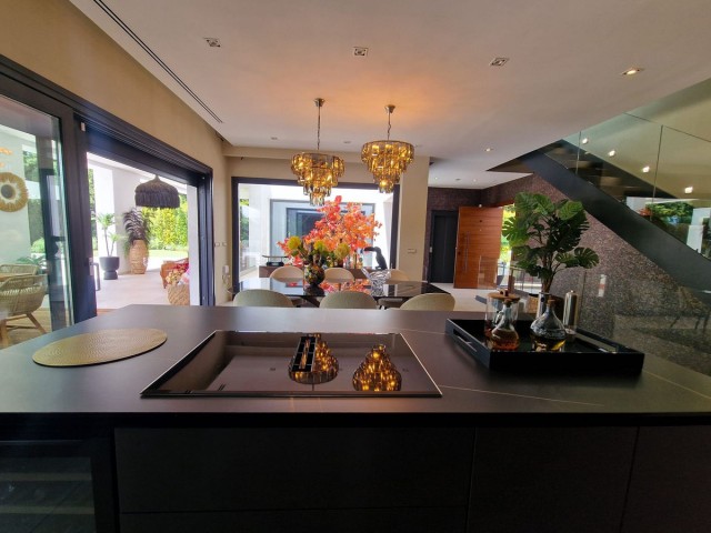 5 Soveroms Villa i Marbella