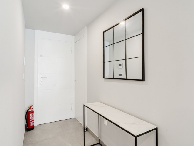 Apartamento con 2 Dormitorios  en Marbella