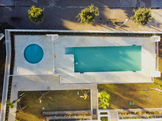 Apartamento con 2 Dormitorios  en Marbella