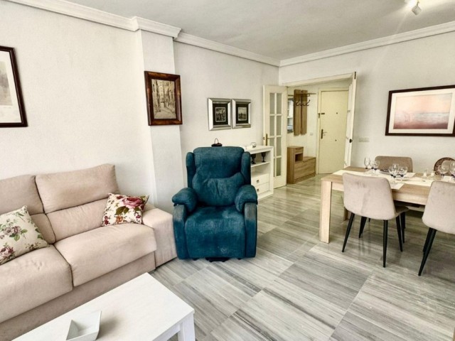 2 Schlafzimmer Apartment in Torremolinos