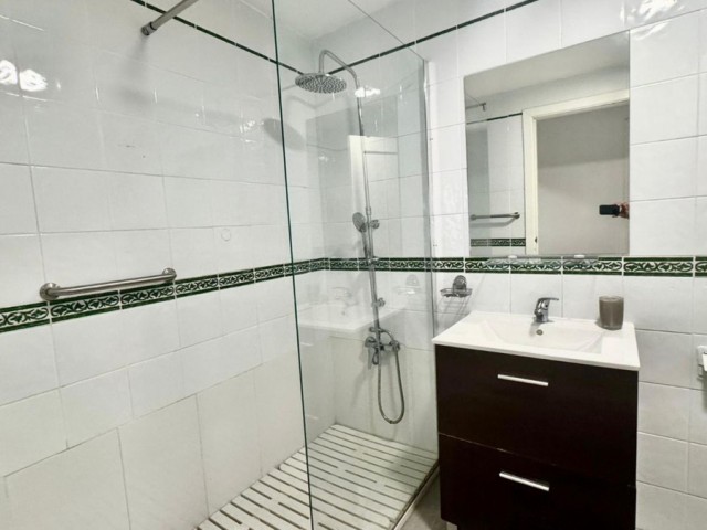 2 Schlafzimmer Apartment in Torremolinos