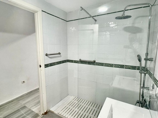 2 Schlafzimmer Apartment in Torremolinos