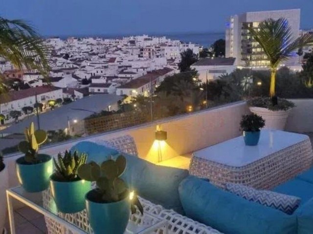 Penthouse avec 2 Chambres  à Estepona