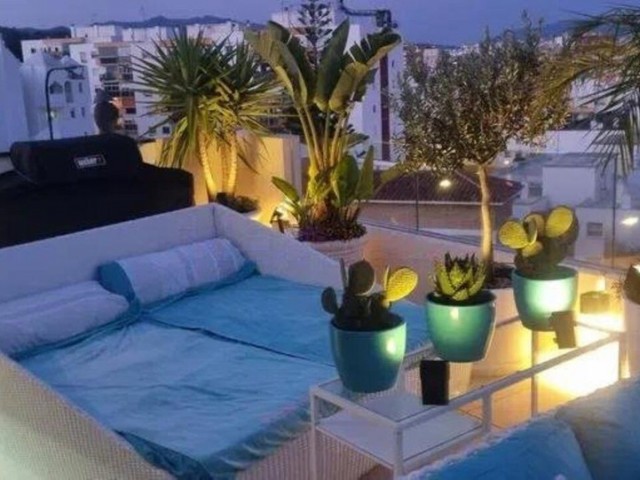 Penthouse avec 2 Chambres  à Estepona