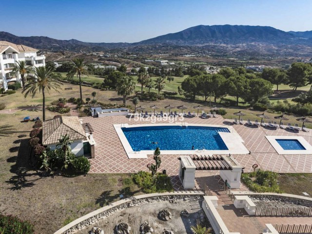 Ático con 3 Dormitorios  en La Cala Golf