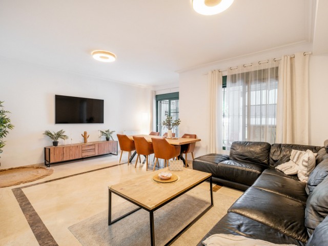 Adosado con 3 Dormitorios  en Nagüeles