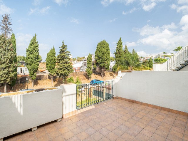 Adosado con 3 Dormitorios  en Nagüeles