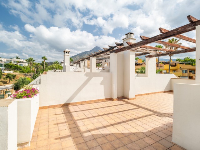 Adosado con 3 Dormitorios  en Nagüeles