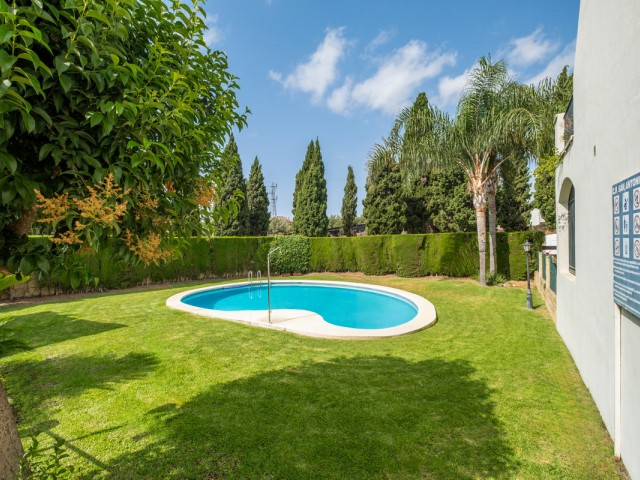 Adosado con 3 Dormitorios  en Nagüeles