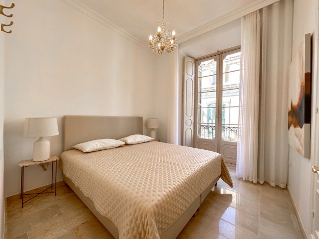 Apartamento con 3 Dormitorios  en Centro Histórico