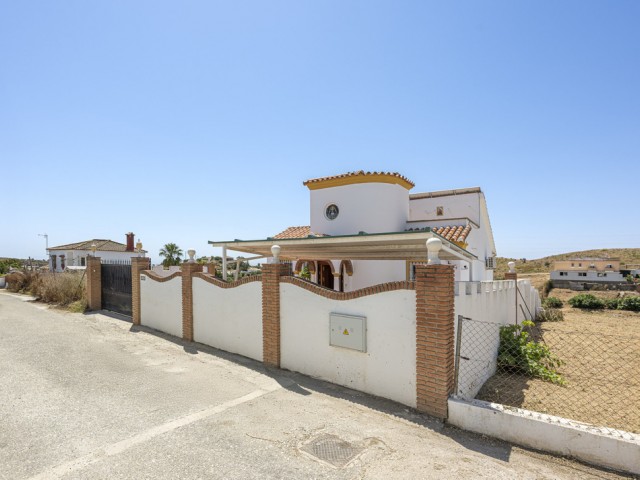 Villa con 4 Dormitorios  en La Cala de Mijas