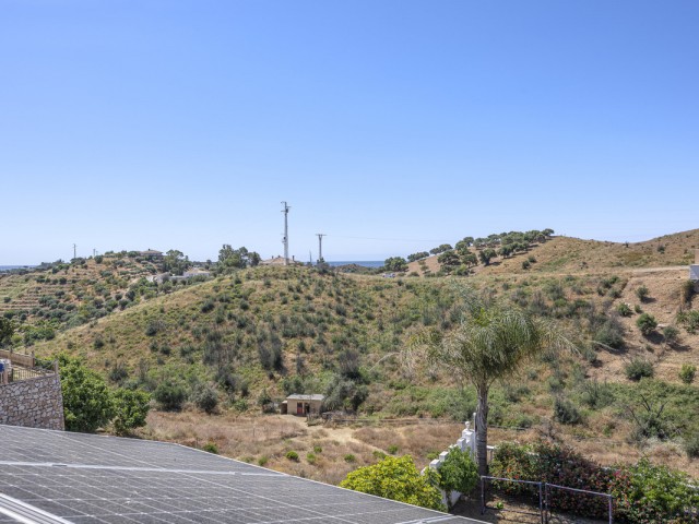 Villa con 4 Dormitorios  en La Cala de Mijas