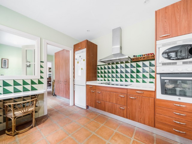 5 Soveroms Villa i Sotogrande