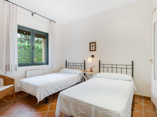 5 Soveroms Villa i Sotogrande