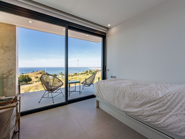 4 Bedrooms Villa in Benalmadena Costa
