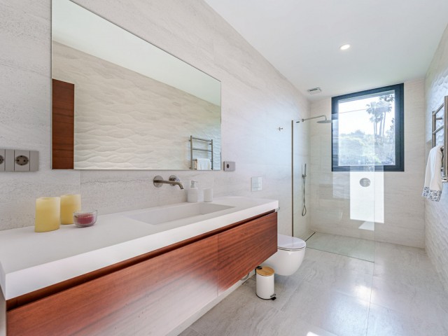 4 Bedrooms Villa in Benalmadena Costa