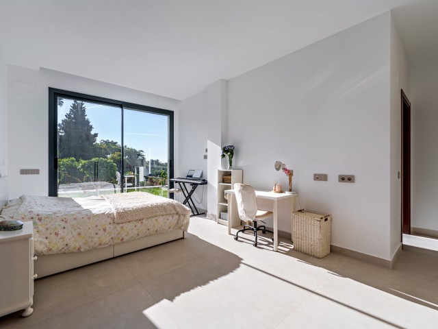 4 Bedrooms Villa in Benalmadena Costa