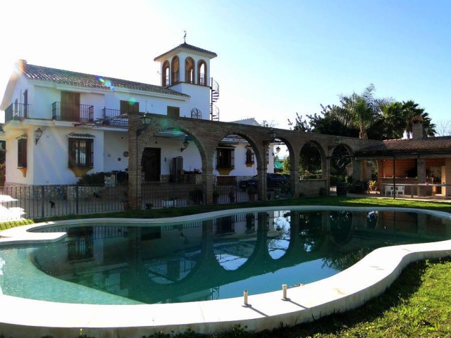 6 Slaapkamer Villa in Alhaurín el Grande