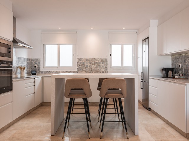 2 Bedrooms Apartment in Benahavís
