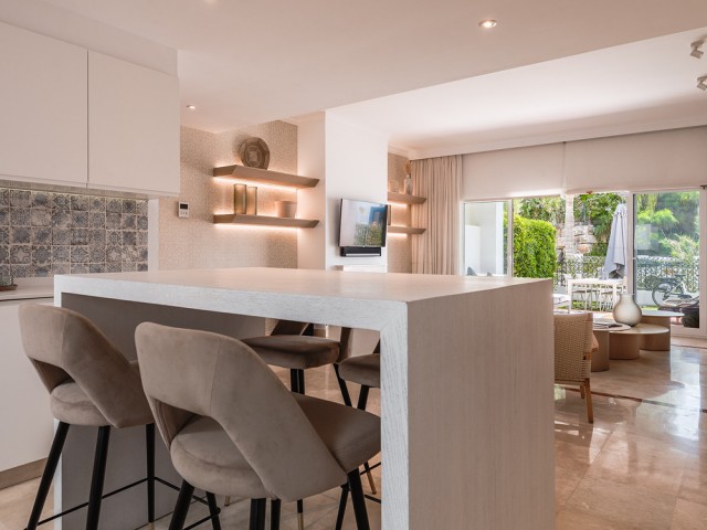 2 Bedrooms Apartment in Benahavís