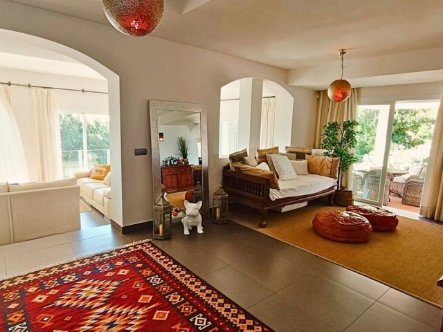 5 Soveroms Villa i Manilva
