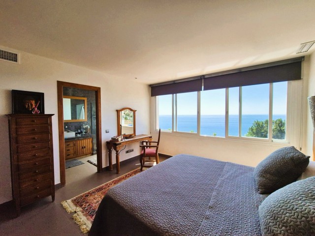 5 Sovrums Villa i Manilva