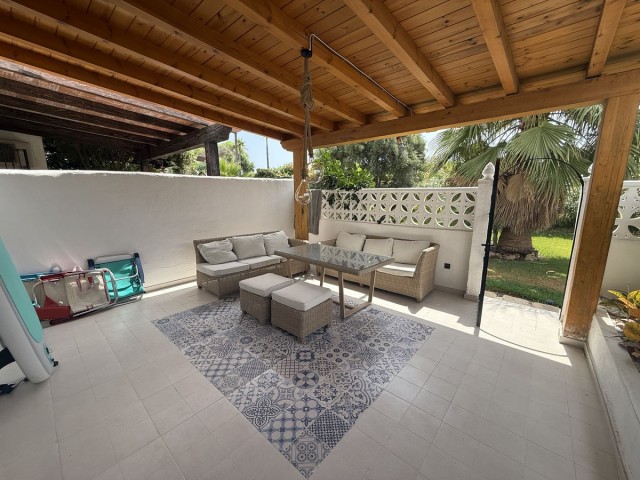 2 Schlafzimmer Reihenhaus in Casares Playa