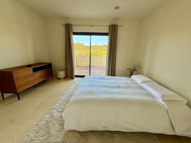 3 Bedrooms Apartment in Benahavís