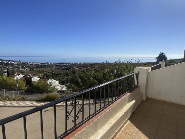 4 Bedrooms Townhouse in Manilva